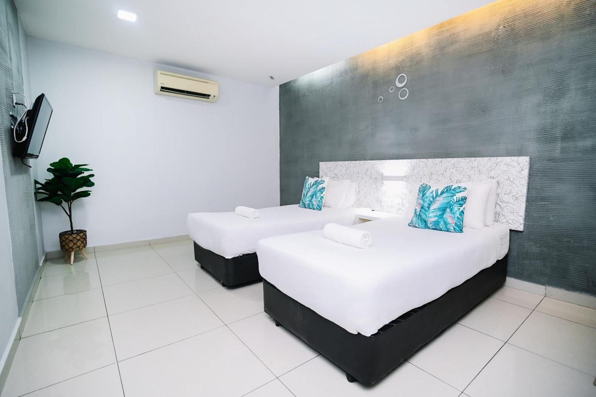 Swing & Pillows - Pj Ss2 Petaling Jaya Buitenkant foto