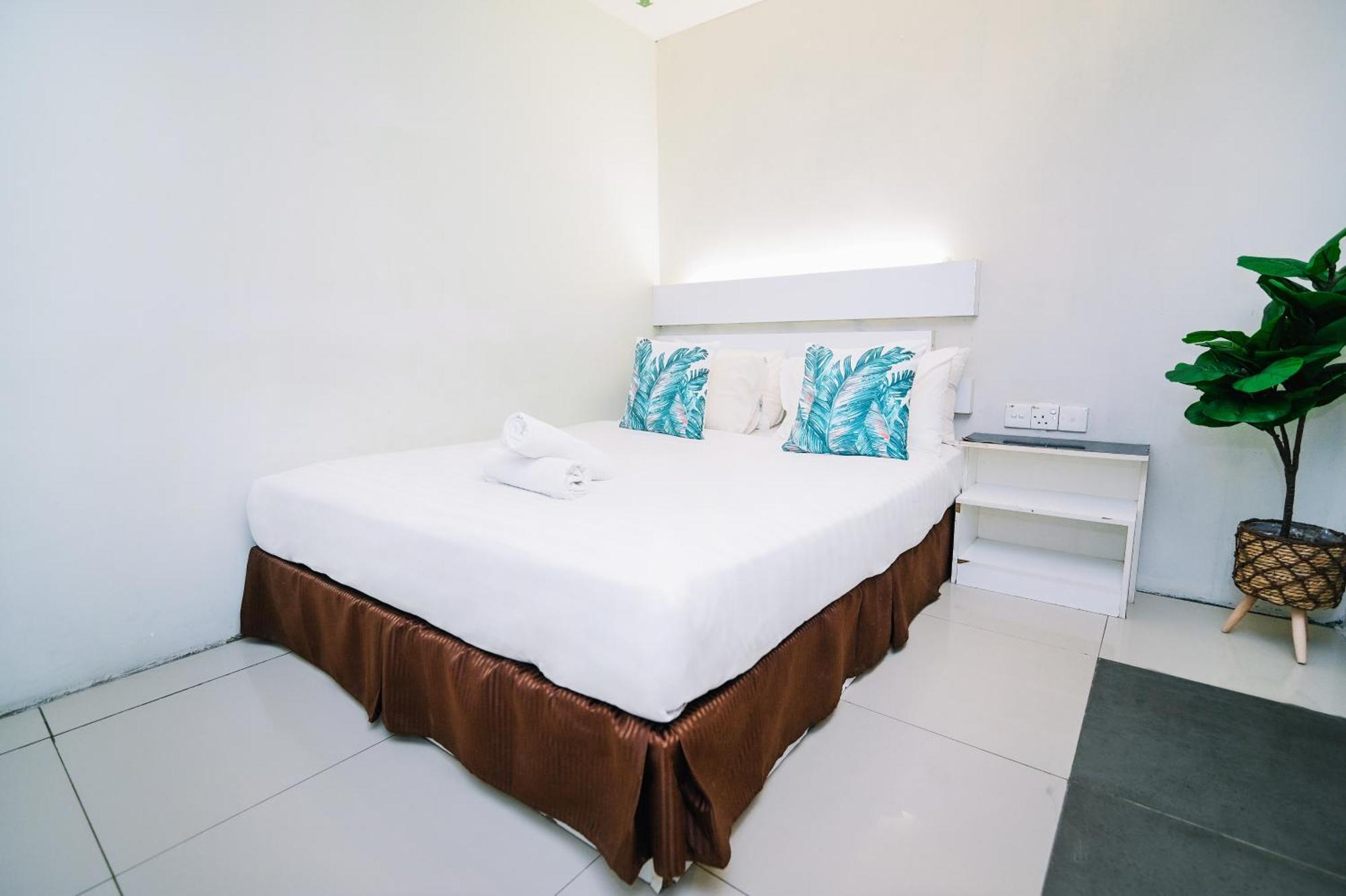 Swing & Pillows - Pj Ss2 Petaling Jaya Buitenkant foto