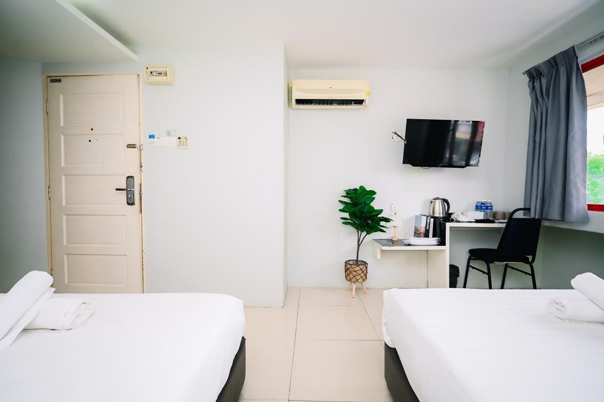Swing & Pillows - Pj Ss2 Petaling Jaya Buitenkant foto